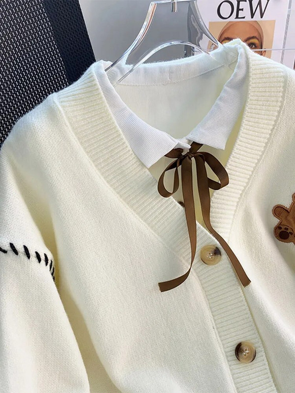 Moteriškas 2023 m. mielas meškiuko rašto megztinis, rudens V formos iškirptė, viena krūtinė, moteriškas megztinis, laisvalaikio preppy prašmatnūs megzti mergaičių mezginiai