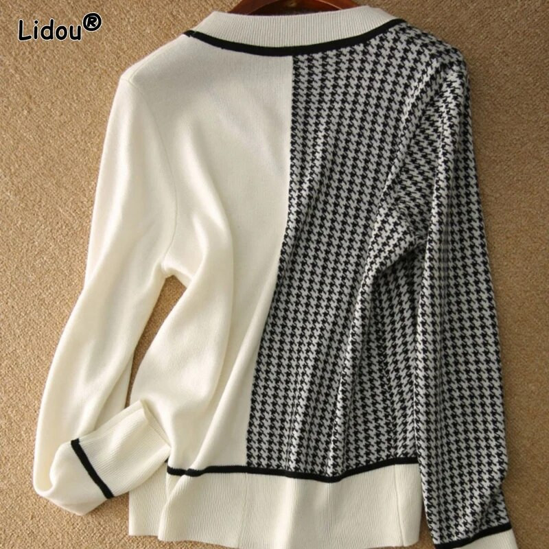 Džepovi s gumbima i V-izrezom Patchwork Asimetrična starinska ženska odjeća 2022. Jesen Zima Debeli puloveri Pletena rešetkasta grafika