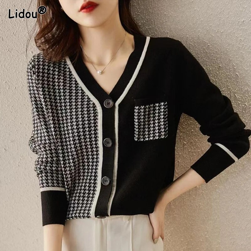 Džepovi s gumbima i V-izrezom Patchwork Asimetrična starinska ženska odjeća 2022. Jesen Zima Debeli puloveri Pletena rešetkasta grafika