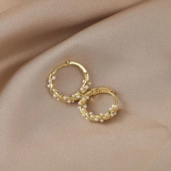 2022 Корейски нов прост темперамент кръгли перлени обеци Модни малки универсални обеци Дамски бижута