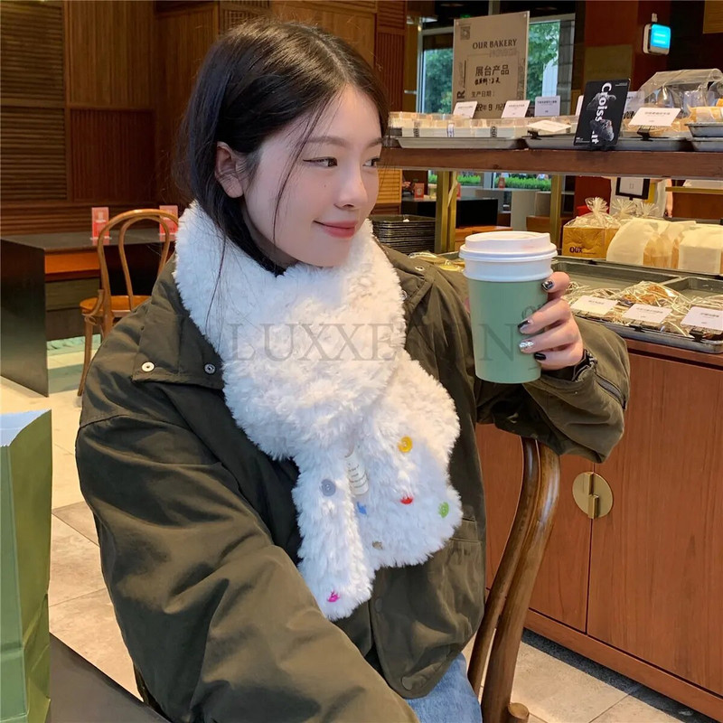 Rudens un ziemas jauna modes krāsa poga plīša piena balts sieviešu šalle, sabiezināta siltumā, ietīta ar šalli