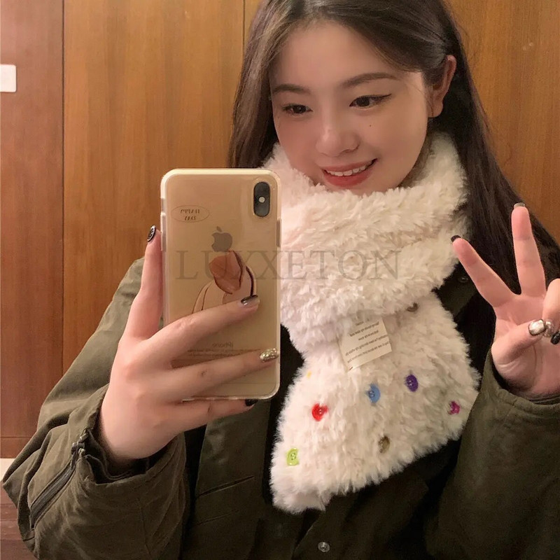 Rudens un ziemas jauna modes krāsa poga plīša piena balts sieviešu šalle, sabiezināta siltumā, ietīta ar šalli