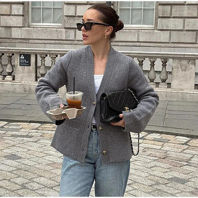 Elegants V-veida kakla izgriezums, sieviešu džemperis, kas atbilst sieviešu stilam, masīvs ar garām piedurknēm, kabatas ar vienrindu