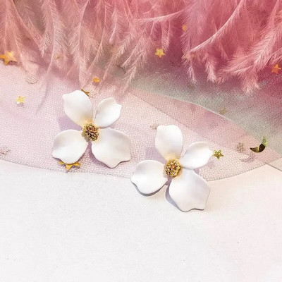 Koreai stílusú aranyos virágos női fülbevalók 2019 új divat, édes fülbevalók női Brinco ékszerek nagykereskedelme színes fülbevalók