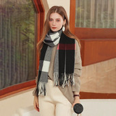 Pleteni šal od kariranog šala od kašmira luksuzne marke za žene Šal s kićankama s printom u boji Zimski topli šalovi od pašmine Omotači 2022.