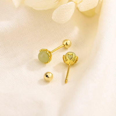 2Pcs Helix Ear Piercing Stud Naušnice za žene Cirkon Srce Leptir Uho Tragus Dodaci za bušenje hrskavice Nakit Poklon