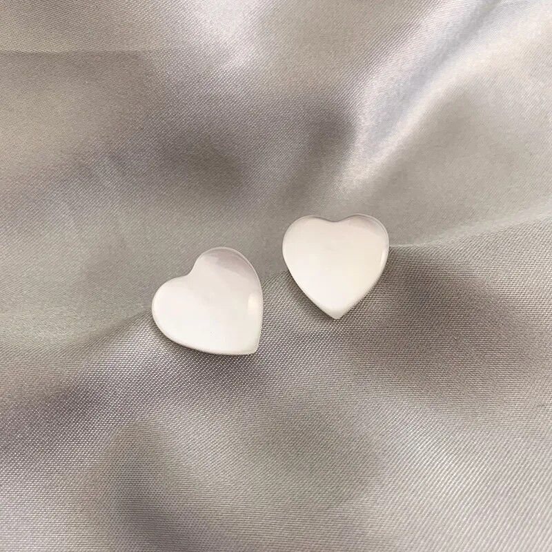 Resin Heart MOONLIGHT Stud Naušnice Ženske korejske jednostavne imitacije opala breskve Brincos nakit Božićni dar