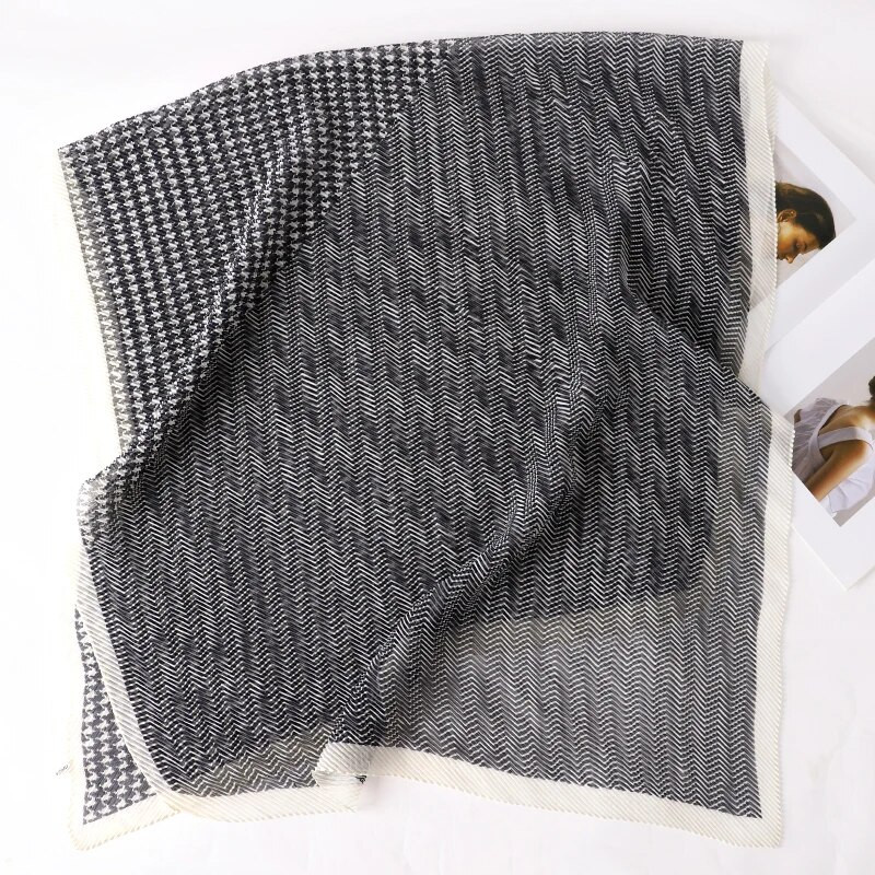 Modni karirani pamučni šal Ženske jesenske zimske naborane šalove Hidžab ogrtači Foulard Stolesi za plažu Putovanja Pashmina Echarpe 2022 Novo