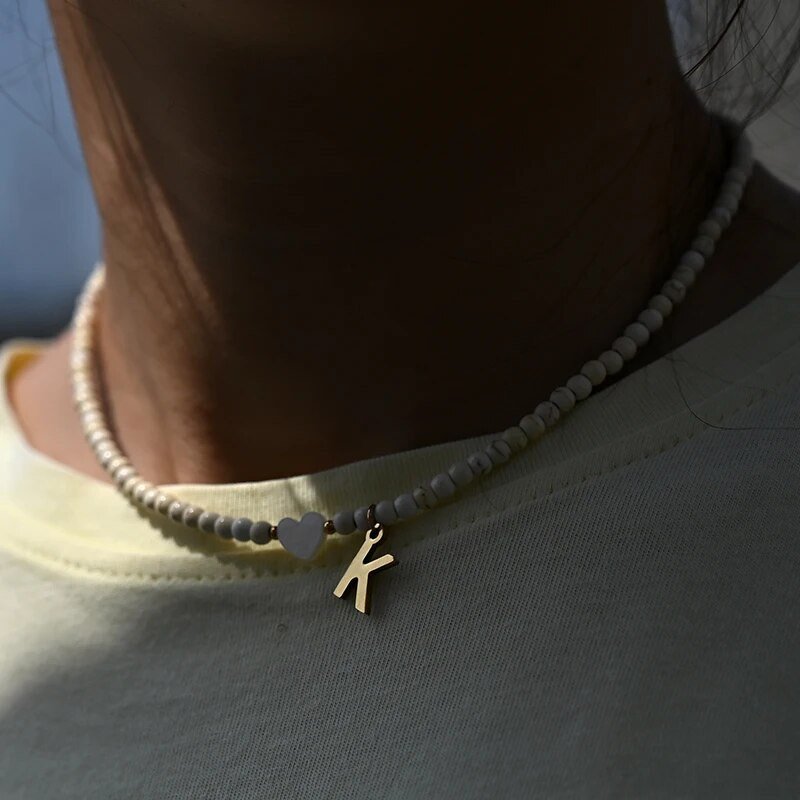 Krāsainas krelles sākuma kaklarota sievietēm nerūsējošā tērauda burtu kulons kaklarota modes apvalks sirds rotaslietas Boho aksesuāri