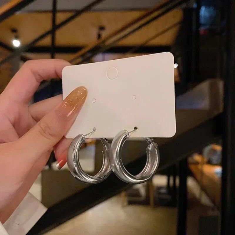 Trendovske, jednostavne srebrne naušnice s kolutima za žene, modne okrugle okrugle minimalističke naušnice za zabavu, NOVI nakit u obliku slova C, darovi