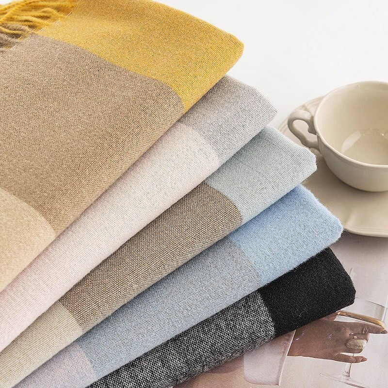 Karirani šalovi za žene, jesensko-zimski šalovi, šalovi od pašmine, šalovi i namoti za večernje haljine