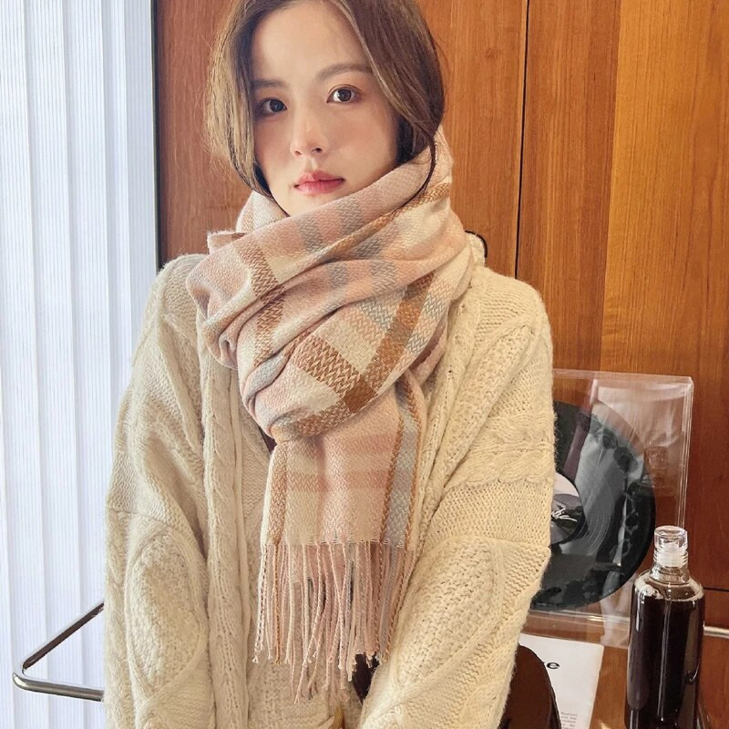 Sieviešu šalle, modes rūtaini šalles sievietēm, siltie mīkstie pašmāju šalles un aptinumi ziemai/rudenim