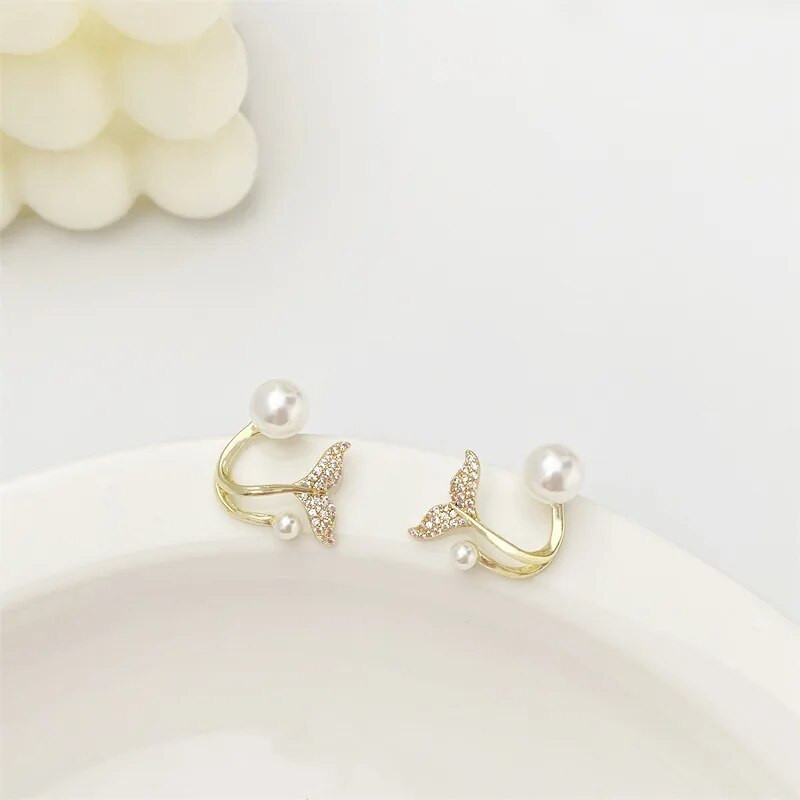 Ευρώπη και Αμερική 2023 Νέα ιδιοσυγκρασία Fishtail Pearl Earrings Fashion Personality Απλή πολυτελή γυναικεία σκουλαρίκια πάρτι