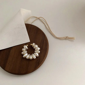 Щипка за ухо с френски перли Дамски маншет за уши с фалшив пиърсинг Ретро елегантни щипки за уши с неправилна естествена перла върху обеци Бижута Подарък