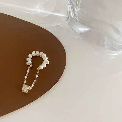 Prancūziškas perlų ausų segtukas moterims netikras auskarų vėrimas ausų rankogaliais Retro Elegantiškos netaisyklingos natūralaus perlų ausų segtukai ant auskarų Papuošalai Dovana