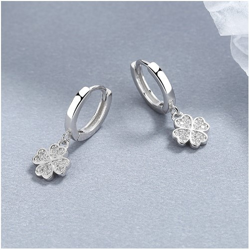 Divatos ezüst színű tulipán virágos fülbevaló női lányoknak, egyszerű, egyedi, édes romantikus ékszerparti 2023-ban, új trend