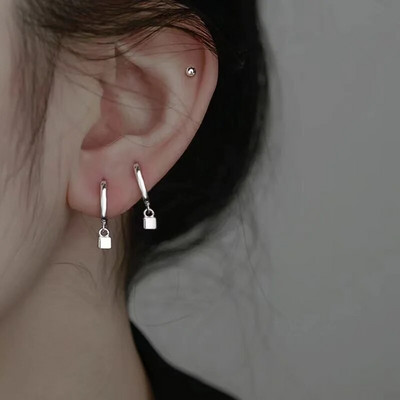 2023 Melnas krāsas ģeometriski sirds formas auskari sievietēm meitenēm modes dobi sirds stīpas auskari rotaslietas aksesuāri