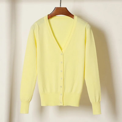 Ženski džemper s kardiganom Ženski crno-bijeli džemper s V izrezom s jednim kopčanjem Ženski pleteni džemper SW070