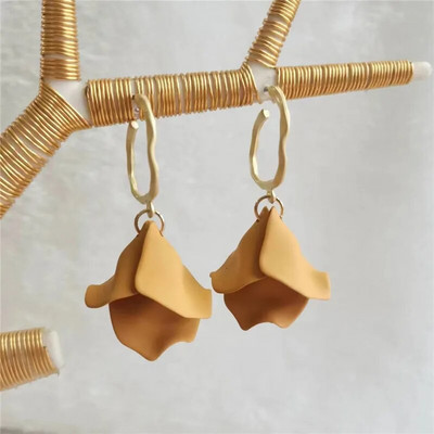 18 krāsu modes akrila ziedlapiņas ziedu roze, sarkani, iekarināmi auskari sievietēm, 2023. gada tendence kāzu ballītei Brincos juvelierizstrādājumu aksesuāri