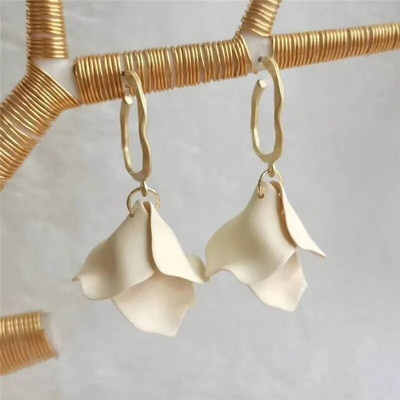 18 krāsu modes akrila ziedlapiņas ziedu roze, sarkani, iekarināmi auskari sievietēm, 2023. gada tendence kāzu ballītei Brincos juvelierizstrādājumu aksesuāri