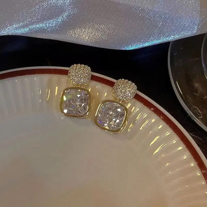 Nove četvrtaste šarene cirkonske ušne naušnice za žene, osobnost, modni dodaci za dnevnu odjeću, nakit za zabave, rođendanski dar