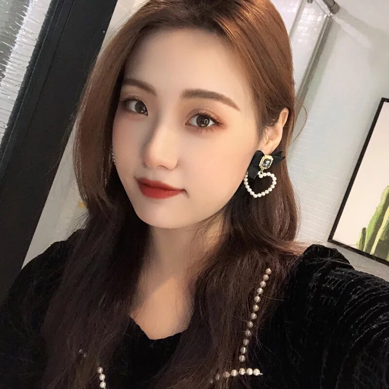 Luksuslik mood must vibusõlme südamekujuline pirniklamber kõrvarõngal, tsirkoonist kivist vibuklambril rippuvad kõrvarõngad naiste peoehted