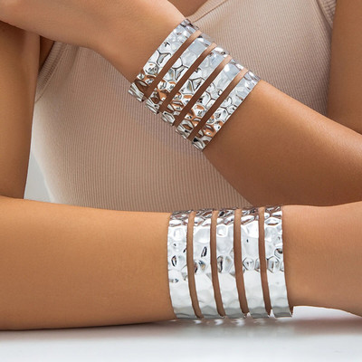 Lacteo 2 kom/set Trendy zlatne manžetne narukvice za žene Šuplje geometrijske narukvice Teški metalni nakit Modni dodaci Pokloni