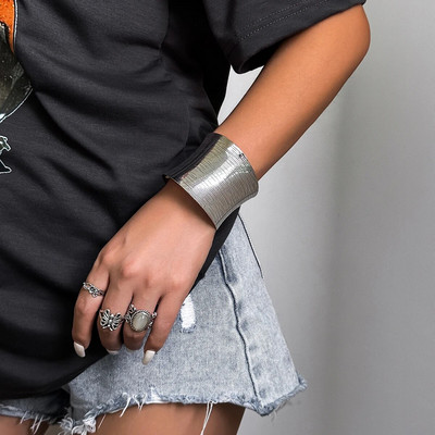 Lacteo vintage srebrna široka manžetna narukvica Trendovski ženski nakit Veliki metalni geometrijski otvoreni narukvice Dodaci Ulični stil