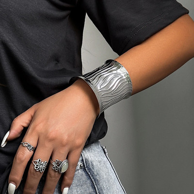 Lacteo vintage srebrna široka manžetna narukvica Trendovski ženski nakit Veliki metalni geometrijski otvoreni narukvice Dodaci Ulični stil