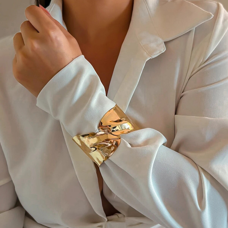 Lacteo elegáns arany színű tavaszi mandzsetta karkötő női nyitott Szabálytalan, széles szélű nagy karperecek Divatnyilatkozat ékszer buli lány