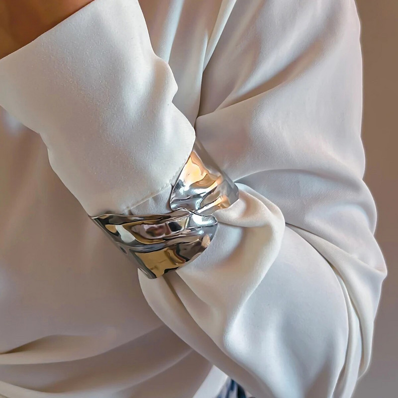 Lacteo elegáns arany színű tavaszi mandzsetta karkötő női nyitott Szabálytalan, széles szélű nagy karperecek Divatnyilatkozat ékszer buli lány