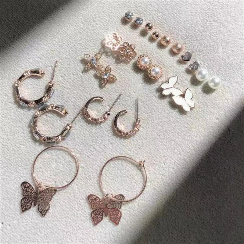 Boho ljubičasta leptir cvjetna zvijezda Mini set naušnica za žene Korejski modni obruč Metalne akrilne biserne naušnice Nakit za zabave