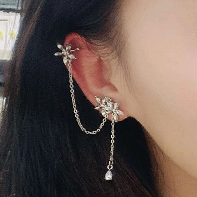 Punk Asymmetry Long Chain Cuff Auskari Cross Pušķis Pīrsings Ear Clip Stud Stud Auskars Sievietēm Sudraba krāsas Ausu aproces rotaslietas Dāvana