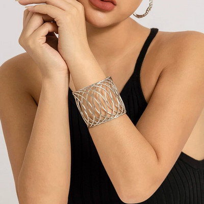 Lacteo Modna narukvica sa širokim manžetama Metalni šuplji krug Otvorena narukvica za žene Dame Podesivi nakit Vjenčani darovi Novo