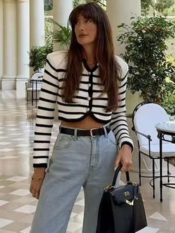 Ženski modni džemper Kardigan Bijeli crni prugasti pleteni džemper 2023 Jesen Zima Kratki kardigan Ženski kardigan dugih rukava