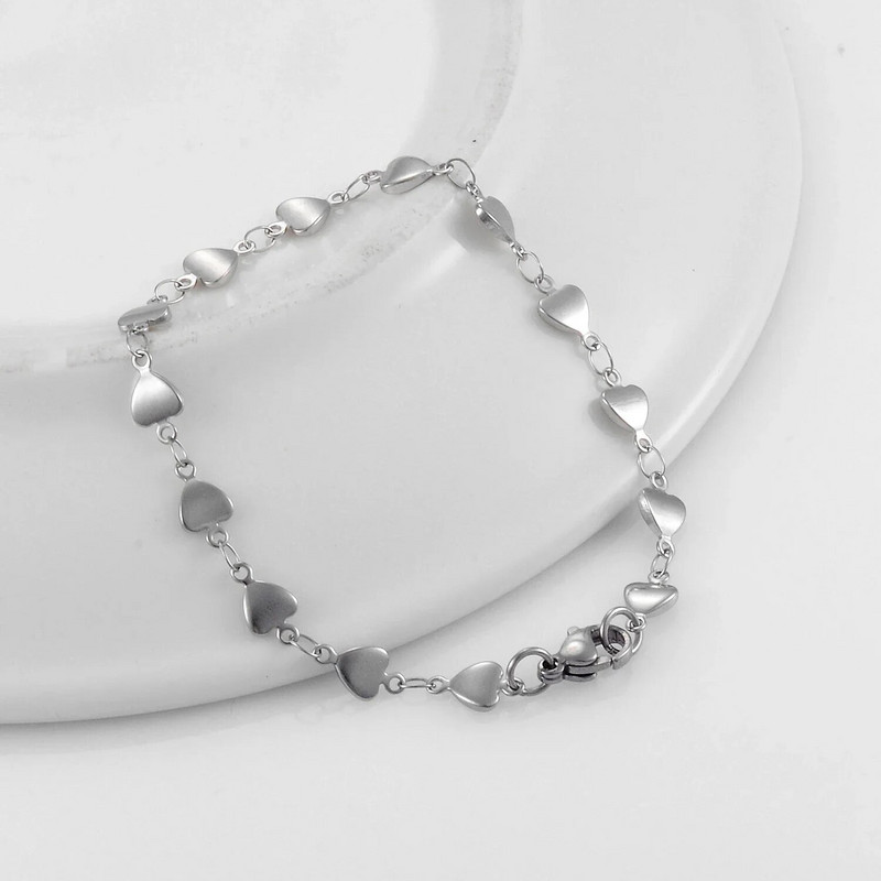 Ženska narukvica od nehrđajućeg čelika, slatkog i ljupkog oblika srca, prikladna za djevojčice za kombiniranje s modernim nakitom visoke kvalitete