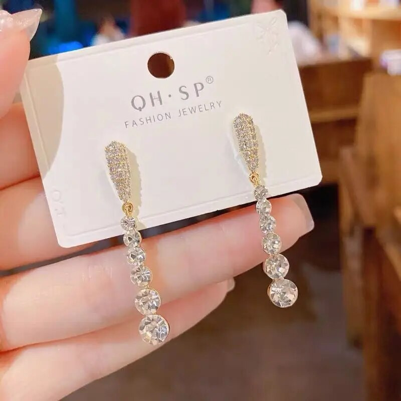 Korejske modne cirkonske duge naušnice zlatne boje s resicama za žene Temperamentna osobnost Naušnice Vjenčani nakit Rođendanski darovi