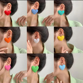 Ehted Kingitussüda 1 paar valget mustkollast kõrvarõngast armastusavaldus pulmade geomeetriline süda Boheemlaste vintage akrüülist trendipidu