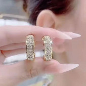 Modes Sieviešu apzeltīti cirkona auskari Ausu sprādzes saderināšanās auskari sievietēm Cirkona rotaslietas Dzimšanas dienas ballīte Jubilejas dāvana