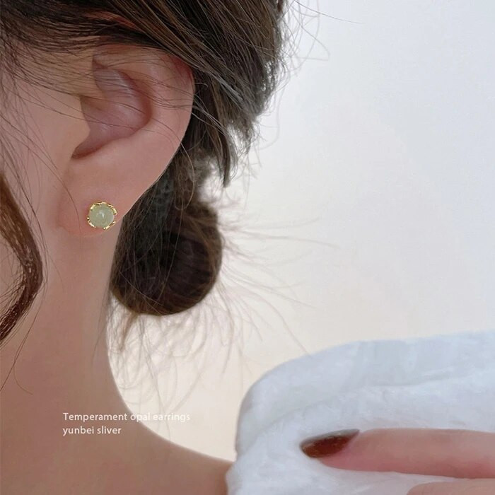 Male i izvrsne okrugle naušnice od zelenog žada zlatne boje za djevojke, poklon za svakodnevnu nošnju, nakit