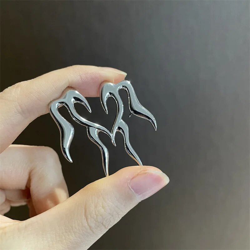 Punk Hip Hop Flame Stud Naušnice za žene Unisex Night Club Party Korejska moda Unikatni nakit Cool Pikado naušnica Harajuku Novo