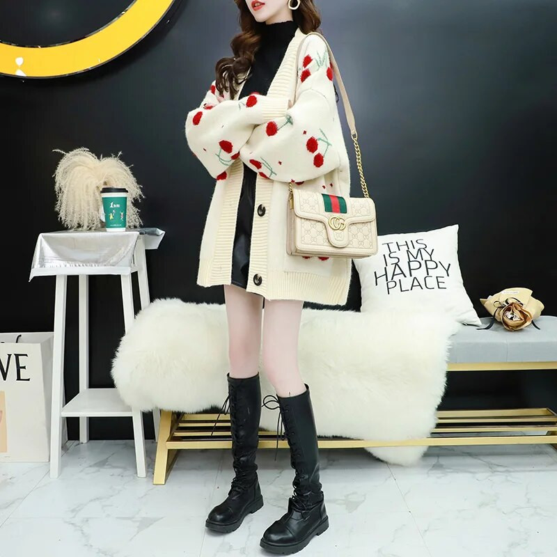 Jesenska moda, trešnje, vez, kardigani srednje dužine, ženski v-izrez, šišmiš rukavi, džepni pulover, kaput, široke ženske majice