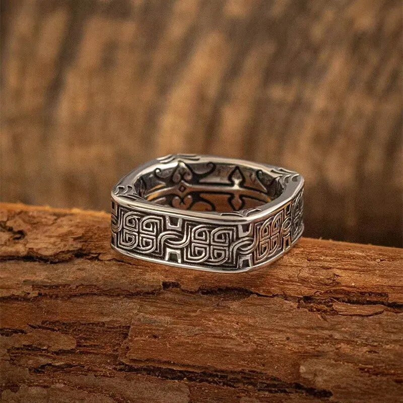 Iiri hull keldi sõlm, ruudukujuline vintage sõrmus meeste moe-punk hip-hop ehtekingitus