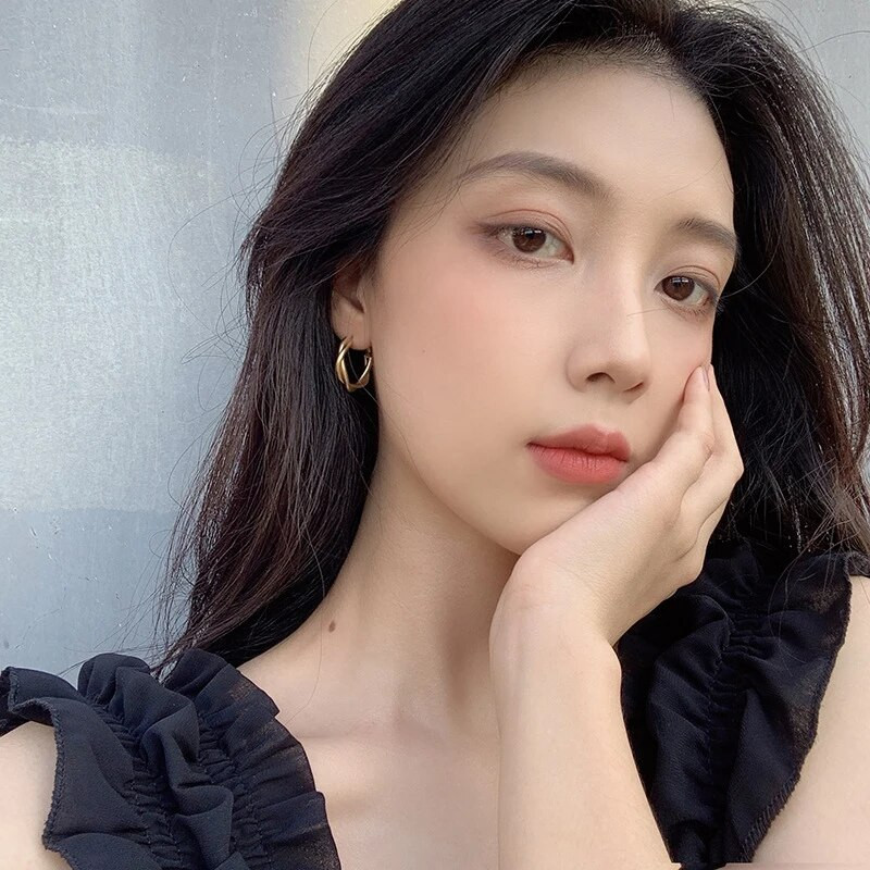 Fashion Interweave Twist kör geometriai kerek karika klip fülbevaló női kiegészítők Retro áttört fülbevaló ékszerek