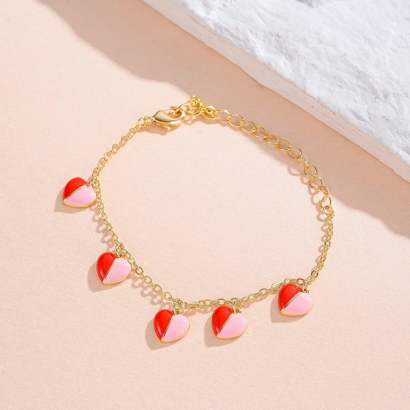 Najbolja prijateljica Romantična mala i elegantna slatkoća Lijepa modna dnevna odjeća za 2022. Pješčana plaža