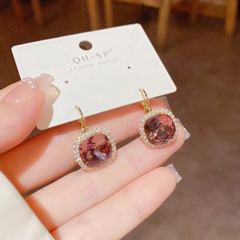 Moderni kvadrātveida formas auskari Luksusa purpursarkani kristāla auskari Eleganti sieviešu piekaramie auskari Jauki kāzu ballītes rotaslietas dāvanas