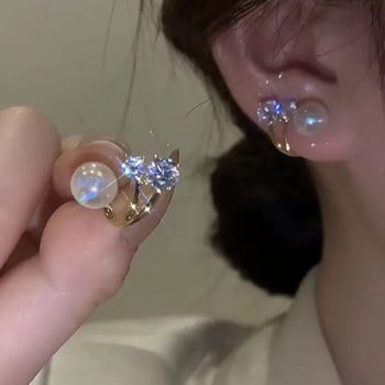 2023 Нова корейска мода Луксозни имитационни перлени цветя Обеци на шипове за жени Модни кристални елегантни бижута Парти подаръци