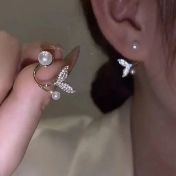 2023 Нова корейска мода Луксозни имитационни перлени цветя Обеци на шипове за жени Модни кристални елегантни бижута Парти подаръци