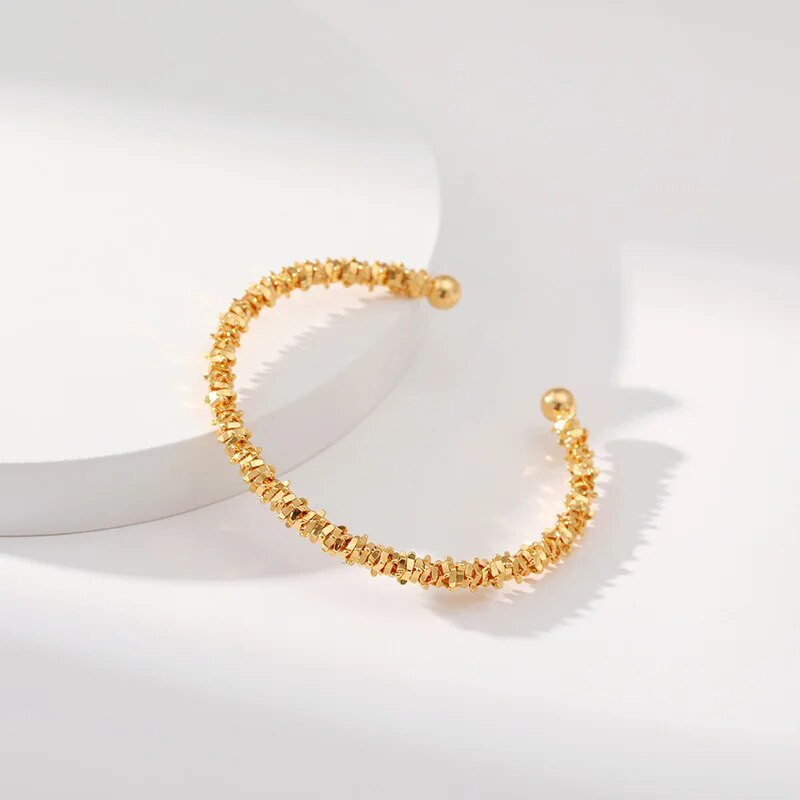 Novo moderno jednostavno nepravilno drobljeno kamenje Svjetlucave otvorene podesive narukvice Narukvice za žene Nakit Golden Cuff Pulseiras