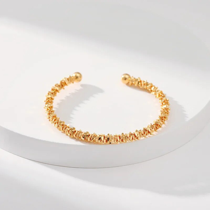 Novo moderno jednostavno nepravilno drobljeno kamenje Svjetlucave otvorene podesive narukvice Narukvice za žene Nakit Golden Cuff Pulseiras